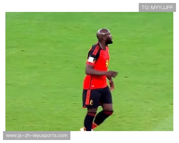 卢卡库利用身体完成优势区域占领，比利时高点作用明显